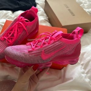 Hot pink Nike vapor max